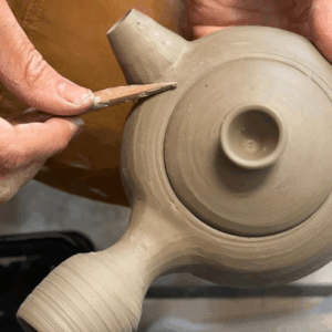 Samstag: Discover the joy of clay in our beginner-friendly ceramics workshop! (E)